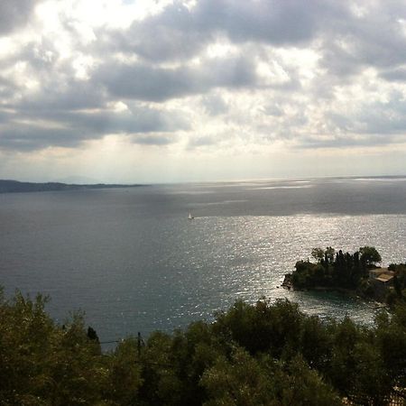 ホテル Maria Corfu Loustri Gimari エクステリア 写真