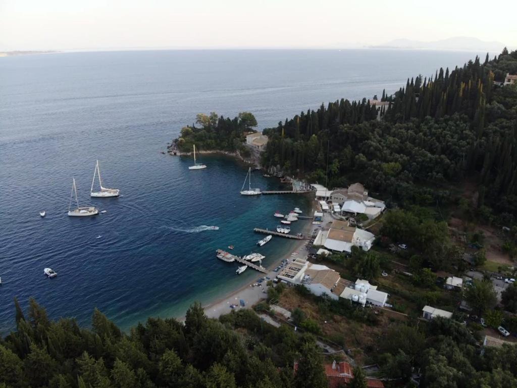 ホテル Maria Corfu Loustri Gimari エクステリア 写真